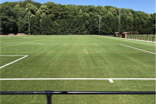 Aménagement terrain synthétique pour le football et le korfball - Sportinfrabouw NV